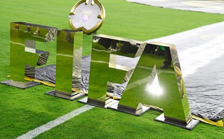 世俱杯奖杯：镀金工艺与航天器灵感的完美融合