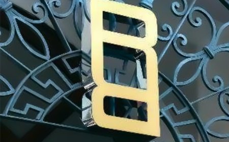 路虎揽胜发布全新大胆 Logo，为首款电动汽车铺路