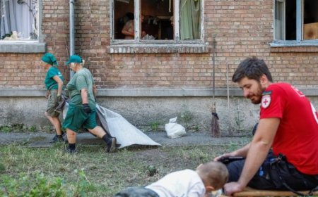 俄罗斯重击乌克兰，谨慎盟友转向帮助基辅