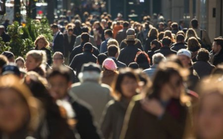 世界人口日：青年失业暴露政策面对人口激增的无力