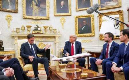 特朗普宣布对乌克兰输送武器并威胁对俄罗斯征收“严厉”关税