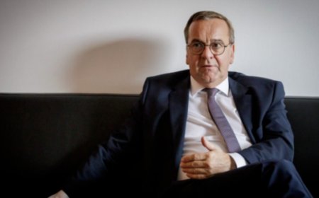 德防长：若俄军袭击北约，德军将愿杀死俄士兵