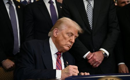 特朗普称新签署的加密法案将确立“美国主导地位”