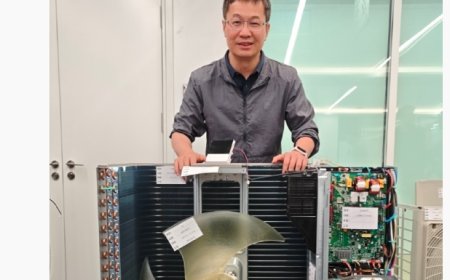 卢伟冰晒小米空调拆机：2026 年新品竞争力很强