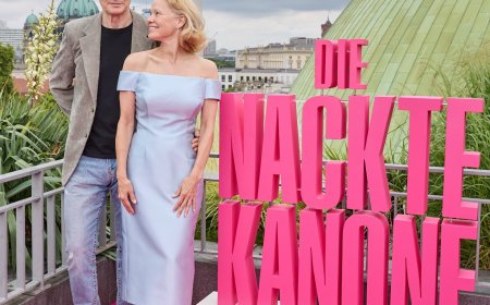 Liam Neeson 'Expressed' His Feelings for Pamela Anderson 1st, Was 'Smitten'