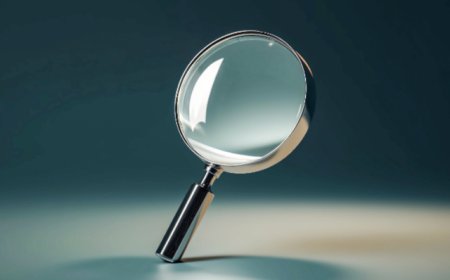 广西辟谣“亮证女”为公安部门某领导：不是网传蓝某某