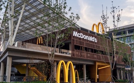 麦当劳的“金拱门模式”能给星巴克们抄作业吗？