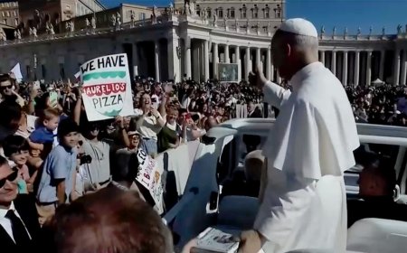 Pizza for pope survived van breakdown, TSA security and more drama before finally reaching Catholic leader