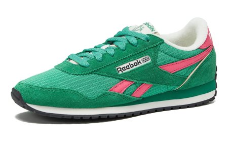 PSA: You Can Score Sofia Richie’s Cool Girl Sneakers on Amazon for Just $68