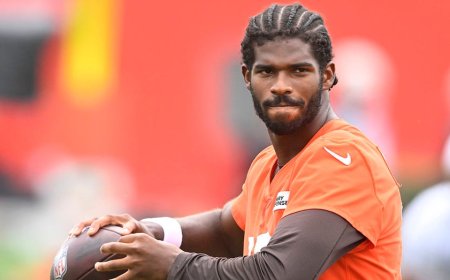 Shedeur Sanders explains why he told Hall of Fame dad Deion Sanders to stay away from Browns' training camp