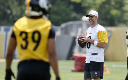 All the Clues About the Identity of Aaron Rodgers' New Mystery Wife