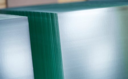 苹果首次：未来全球 iPhone 和 Apple Watch 外层玻璃均为美国造