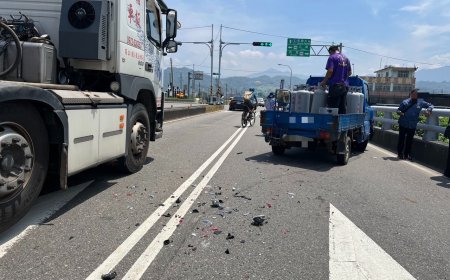 卓蘭大橋瓦斯貨車撞自小客　百萬豪車屁股慘凹大洞...畫面曝光