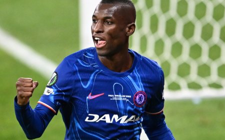 Nicolas Jackson makes Chelsea transfer decision with striker offered to two Premier League clubs