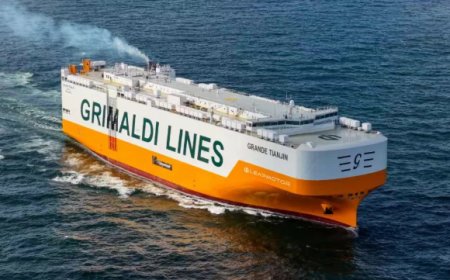 零跑携手格里马尔迪新船首航欧洲，首批发运逾 2500 台电动车