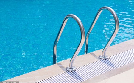 全場僅1個救生員！女兒戲水溺斃　教練母提告獲國賠159萬元