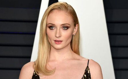 Sophie Turner slams parenting police after being criticized for attending Oasis concert without her kids
