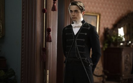 Clock Twink Speaks! ‘The Gilded Age’ Star Ben Ahlers on Internet Nicknames, ‘Absurd’ High Society and His First Encounter With Christine Baranski