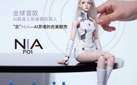 全球首款 AI 具身人形桌面机器人：灵童念 NIA-F01 上架京东，1/3 人类身高、硅胶材质、34 自由度