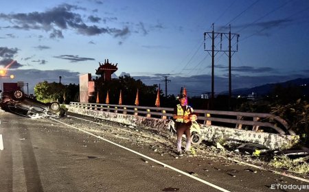 枋寮台1線自小客車「恍神撞護欄翻車」　駕駛、乘客3人受傷送醫
