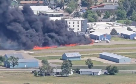 降落瞬間衝撞停機坪！美小客機起火　現場畫面曝光