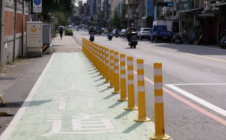 人行道騎車被抓　騎士怨警「瞧不起你們是有原因的」再加一罪