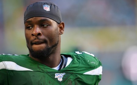 I signed second biggest RB contract ever worth $52.5m after year holdout but was cut after 17 games