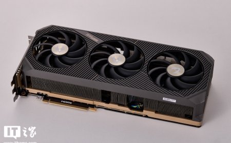【IT之家开箱】索泰 GEFORCE RTX 5090 D v2 24GB SOLID OC 显卡图赏：棱角分明的性能“硬汉”