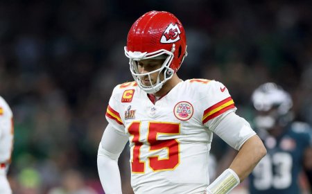 FS1 host gets shredded by fans for insisting that Patrick Mahomes and Travis Kelce are done