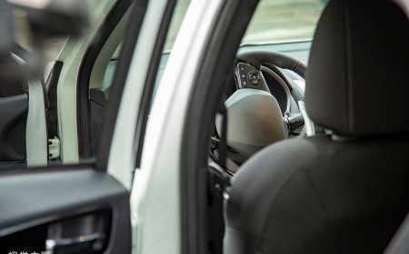 醫師娘偷吃反悔！清潔隊小王怒PO照「飢渴約百貨停車場愛愛」慘了