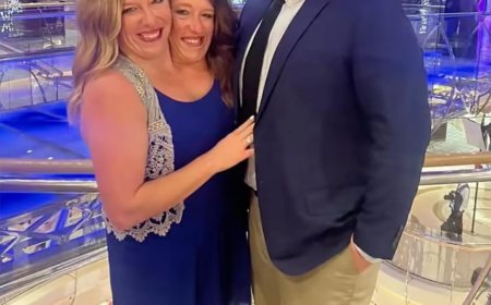 Conjoined Twins Abby and Brittany Hensel Spotted on Rare Outing