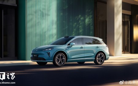 鸿蒙智行“第五界”首车尚界 H5 后排空间曝光，华为余承东坐下后膝部留有超两拳距离