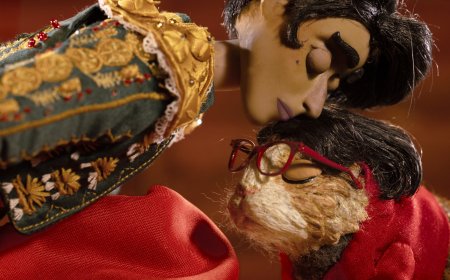 Adult Swim’s Delightful Spanish Language Series ‘Women Wearing Shoulder Pads’ Features ’80s Flair, Lesbian Trysts and So Many Guinea Pigs: TV Review