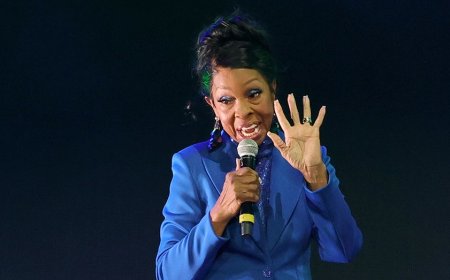 Gladys Knight fires back at son's abuse claims with legal threats