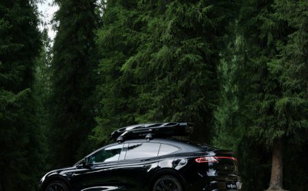 鸿蒙智行新款智界 R7 黑耀套件版官图发布：预售 26.8 万元起，8 月 25 日上市