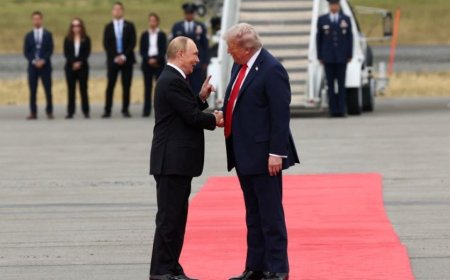 特朗普-普京峰会是否为全球经济格局转变铺平道路？