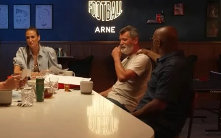 ‘Beautiful’ – Roy Keane comforted by Ian Wright after fighting back tears in rare display of emotion