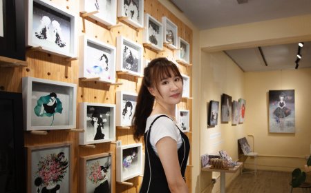 哈佛女星成插畫家！　宣布開畫展「展現反骨一面」：不當最善良的人