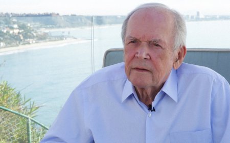 Frank Price, Former Universal and Columbia Studio Head, Dies at 95