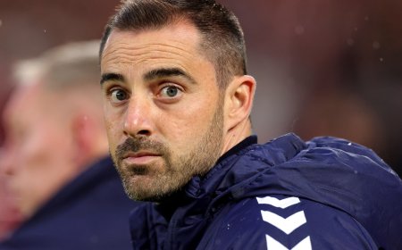 Three ex-Premier League players training with Sheffield United ahead of possible transfers