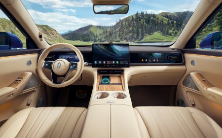 全新问界 M7“幸福旗舰”座舱公布：主驾零重力座椅、后排娱乐屏全都有