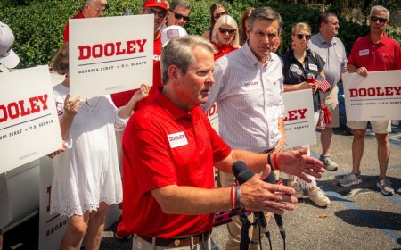 Gov. Brian Kemp endorses former football coach Derek Dooley outside Georgia stadium for 2026 US Senate bid
