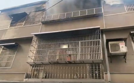 疑電線走火釀悲劇！阿公拿滅火器搶命被逼退　媳緊擁4童葬身火窟