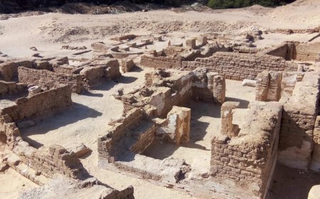 Archaeologists find 1,600-year-old churches and mural of Jesus in Egyptian desert settlement