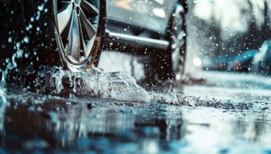 北京再次发布全市性暴雨红警:7个区启动一级响应,长城等景区已关闭