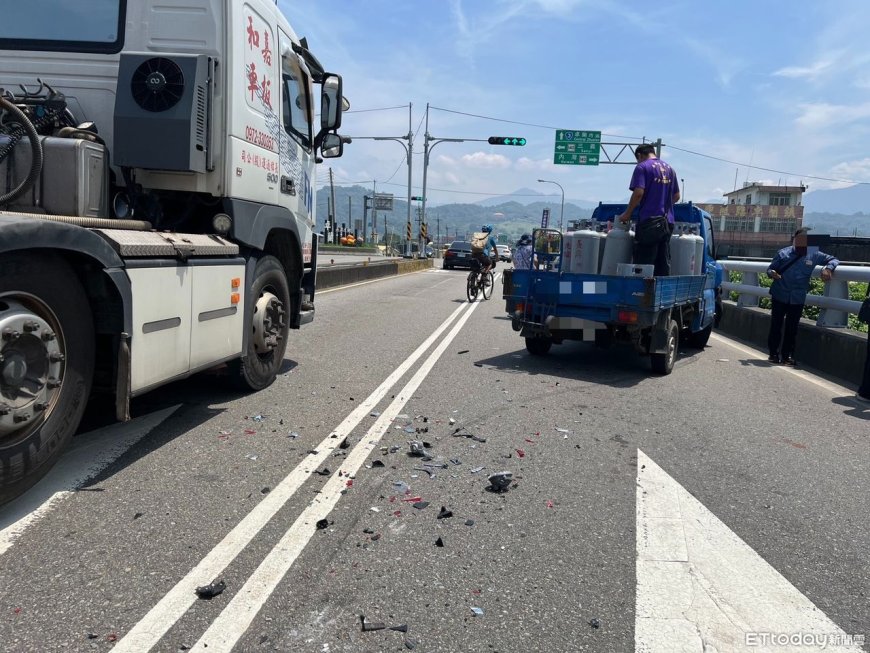 卓蘭大橋瓦斯貨車撞自小客　百萬豪車屁股慘凹大洞...畫面曝光