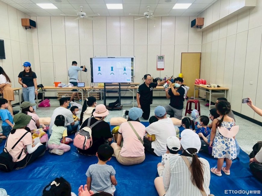 萌娃變身「韌性城市小幫手」！　南消體驗營親子上陣學防災