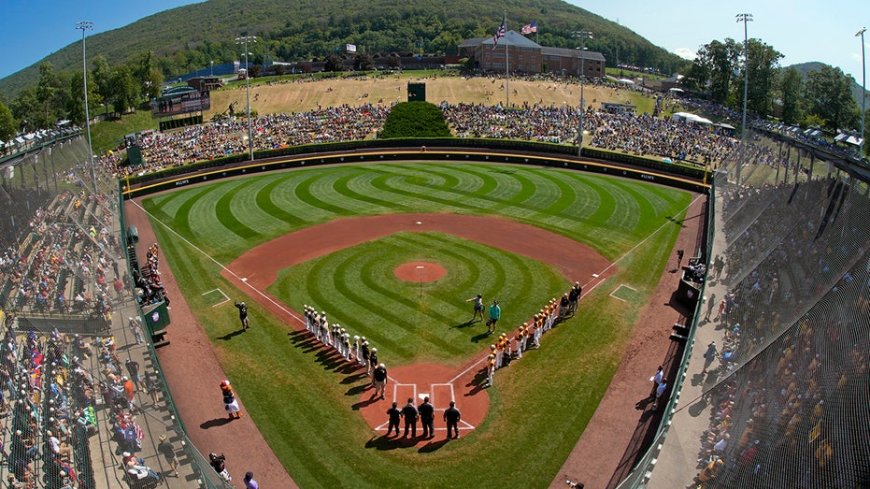 Little League World Series ace's lightning-fast pitches overpower hitters
