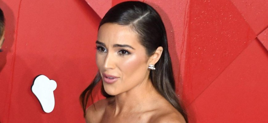Olivia Culpo Flaunts Mom's Role In Her 'Handling' Postpartum