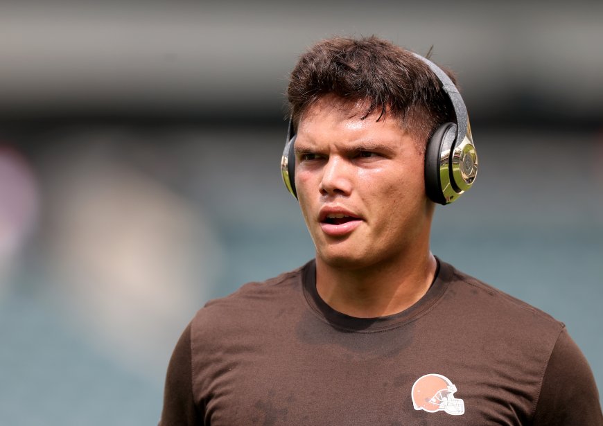 Breaking Down the Drama Between Browns' Dillon Gabriel and Shedeur Sanders